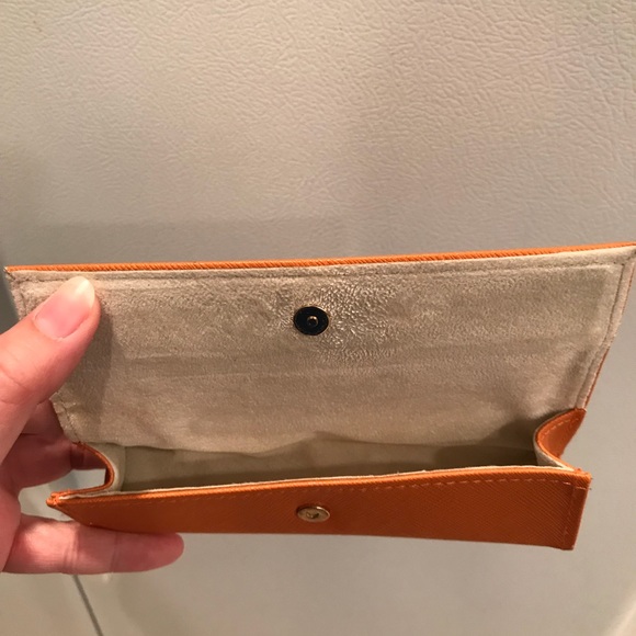 Tory Burch sunglass case - Picture 2 of 3